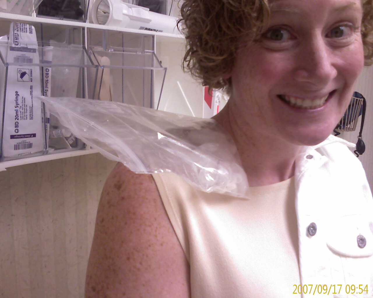 Eileen�s Boo Boo shoulder